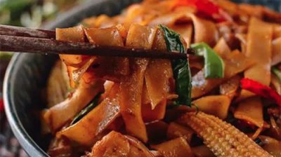 ​饺子皮剩下千万别扔！这6种做法，值得一试，比包饺子要好吃！