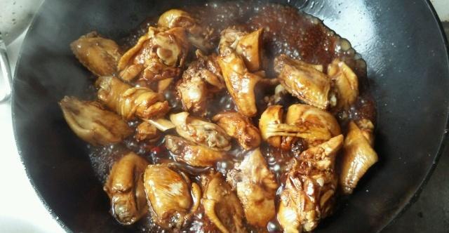 正宗川味辣子鸡的做法，麻辣爽口不油腻，香酥脆嫩鸡肉入味