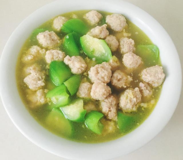 肉丸子怎么做不会散？让肉丸吃起来更美味的秘诀在这里