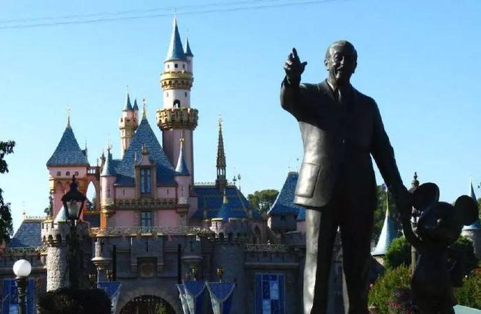 世界六大迪士尼乐园：第三被称为永远建不完，第四平均每年亏1亿