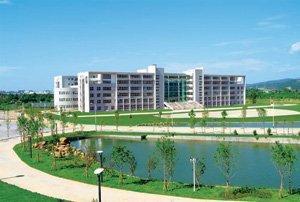 这2所大学曾是重点高校，如今“没落”为二本，前景面临挑战！