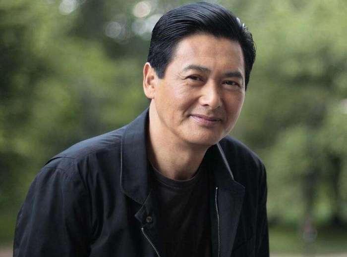 周润发怎么去世了? 发嫂含泪痛哭: 60亿捐款处理妥当!