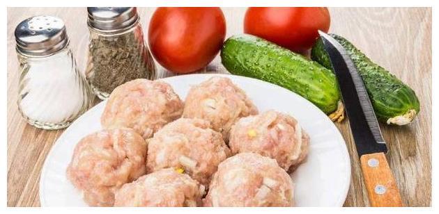 肉丸子怎么做才不会散？你只需要做到这一步