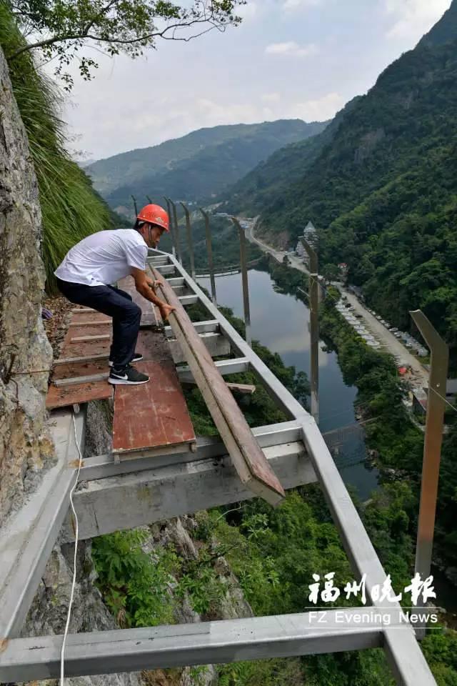 不用去张家界，福州人有自己的玻璃栈道啦！约吗？