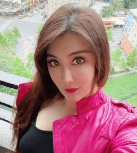 ​在当奶奶的年纪整容，如今脸垮得没眼看，这些女星肠都悔青了吧！