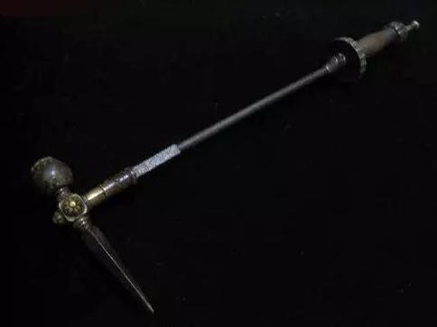 十八般武器之刀枪剑戟;斧钺钩叉;鞭锏锤抓;镗槊棍棒;拐子流星