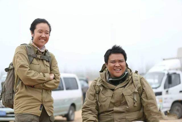 夫妻变卖过亿家产环游世界,却意外成为网络红人,回国获利2亿