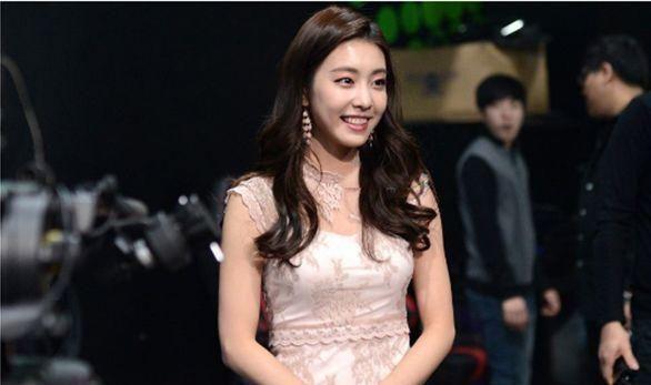 英雄联盟:恩静结婚Faker很伤心,官员知道后会采取行动