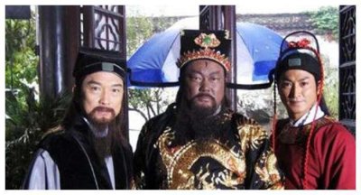 ​包拯墓终于找到了，打开墓门时，里面的景象却让人很痛心