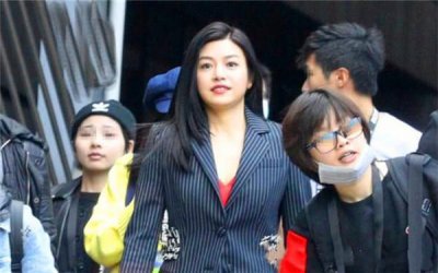 ​陈妍希胖回“包子脸”，双下巴明显脸蛋圆，网友称幸福肥