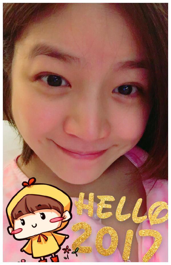 陈妍希胖回“包子脸”,双下巴明显脸蛋圆,网友称幸福肥