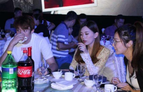 丁彦雨航前女友李莎莎为荣华富贵诅咒前男友,球迷:嘴下留德!