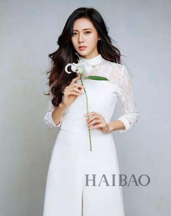 你们的38岁女神秋瓷炫怀孕啦,前半生命运坎坷,现在被老公宠上天