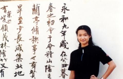 孙俪大晒书法被赞真才女!没想到董卿杨幂也写得一手好字