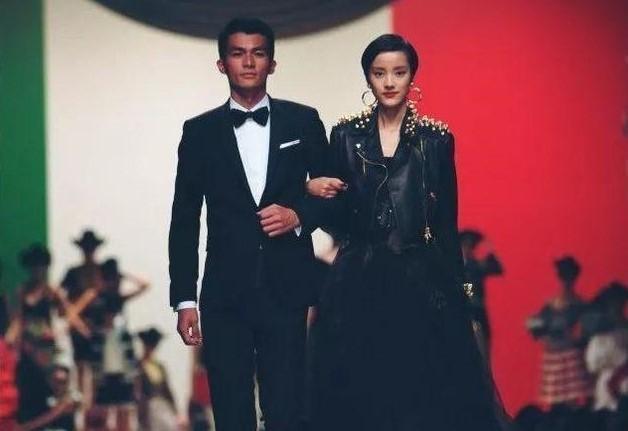 揭秘34岁女模特裴蓓的成名经历和情感生活