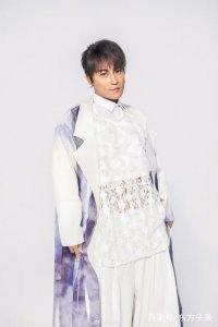 ​得罪人？陈志朋父母家中遭人恶意纵火，大棚铁皮房被烧得面目全非