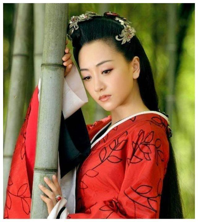 独孤天下2安以轩饰演杨丽华,万年女二杨蓉终于当上了女主角