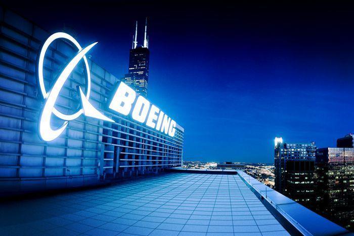 波音飞机又出事了!载339人客机起飞瞬间,引擎突然传出爆炸声