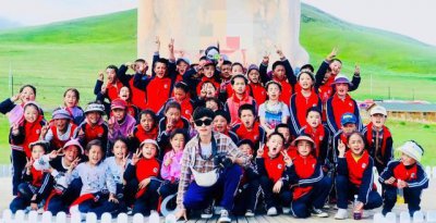 ​甘南小学生“六一”舞蹈排练视频火了 指导老师：跳舞就应该展现自己的个性