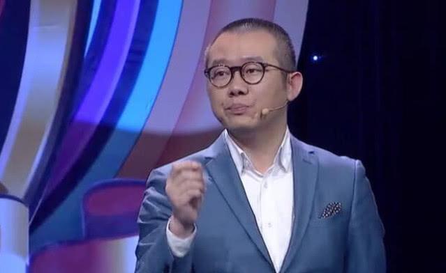 看过涂磊老婆的照片。再看孟非老婆的, 网友: 是真爱吧!