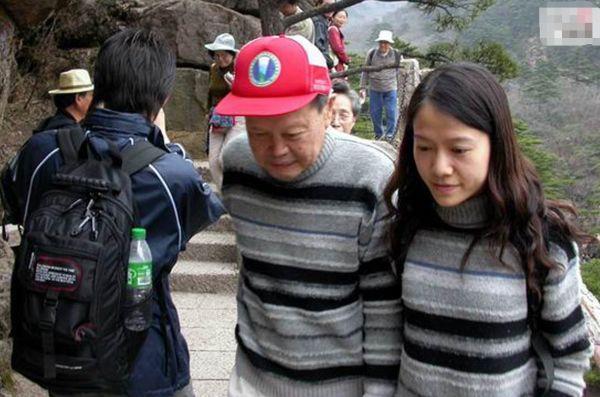 翁帆比杨振宁小54岁,嫁给他目的何在,他们之间是爱情吗?