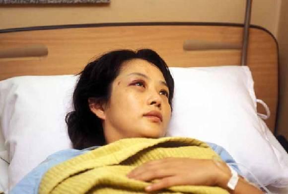 仿妆网红宇芽被家暴引发热议!盘点近年来惨遭家暴的八大女星