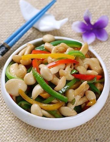 变着花样煮饭菜，软嫩鲜香，开胃解馋，营养丰富，舀一勺拌饭真香