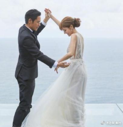 不怕相差二十几岁，郑嘉颖陈凯琳婚礼超豪华，女方身价15亿
