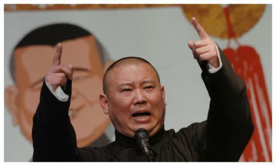 ​博士夫妻说相声叫板郭德纲,商演上座率证明自己,网友：脸不疼吗