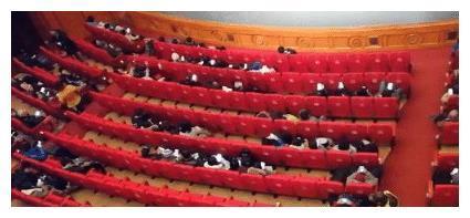 博士夫妻说相声叫板郭德纲,商演上座率证明自己,网友：脸不疼吗