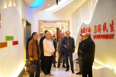 ​“彩票集藏爱好者”走进重庆福彩 共话福彩文化