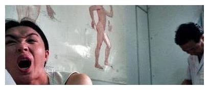 变性人寿命低于50岁，金星为保命拒服药，今容颜大变越来越男相