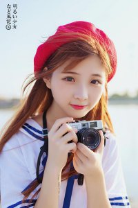 ​日本零零后小美女，俏皮可爱，娃娃脸就是迷人