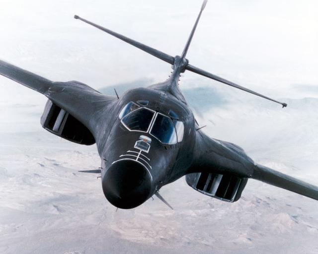 波音终于害了美国空军？B1超音速轰炸机停飞对伊朗核击能力减半