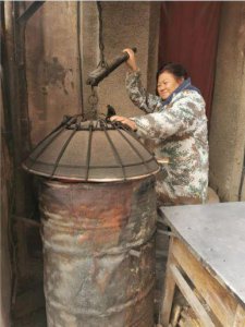 ​“中国好人”邹爱华：她身残志坚 用一口炕锅撑起老弱病残大家庭