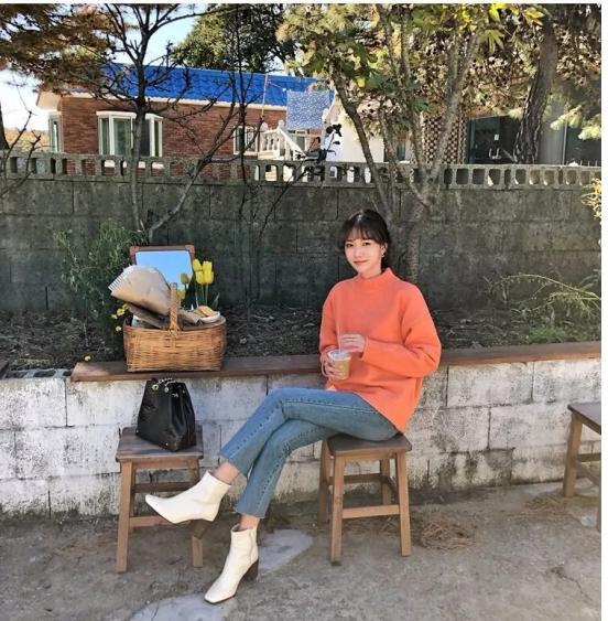 “珊瑚橙”火了, 充满少女感的公主色, 显白又温柔