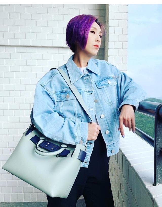 穿透力太强，张靓颖乱入杨千嬅演唱会，粉丝的喊话吓到众人