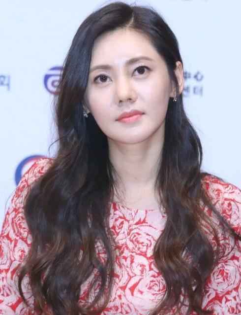 朴孝敏被称“秋瓷炫第二”，被中韩网友嘲讽，人气真的不如从前？