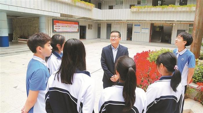 华强职校：梦想的开端，事业的起点