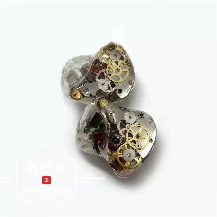 哈工大有个“学霸女神”,上的了综艺节目,做的了高档耳机,爱好却是打麻将