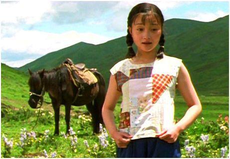 麻花辫、马甲线、热舞!38岁李小璐,这身材太劲爆