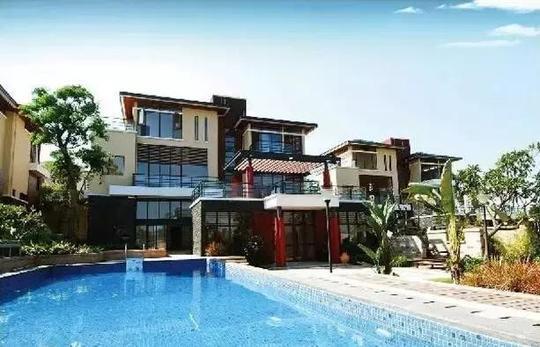 马云价值上亿豪宅曝光，专门有房间放翡翠