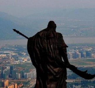 ​后世结拜都拜关二爷，那么当年刘关张三人结拜时拜的是谁？