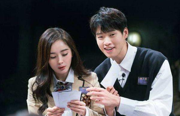 谁说魏大勋配不上杨幂？魏大勋爸爸真实身份曝光，怕是嫁入豪门了