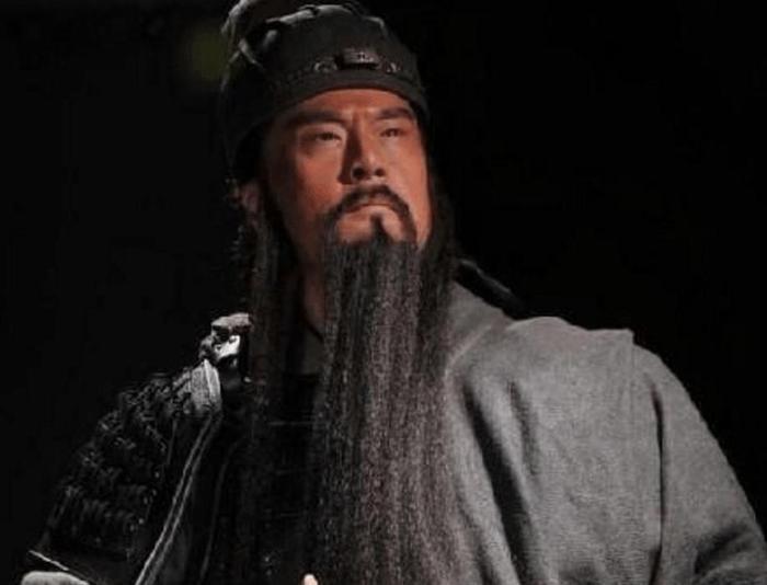 战神关羽身高到底有多高呢