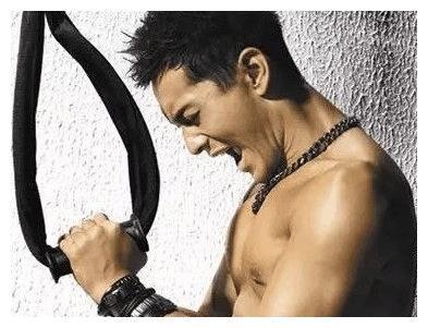 爱健身的男星:彭于晏黄晓明肌肉型男,盛一伦周杰伦深藏不露