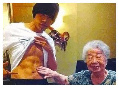 爱健身的男星:彭于晏黄晓明肌肉型男,盛一伦周杰伦深藏不露