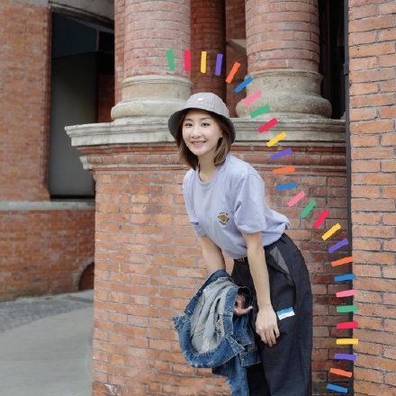 梁超求婚何雯娜成功,何雯娜疑似怀孕,梁超好友留言“双喜临门”