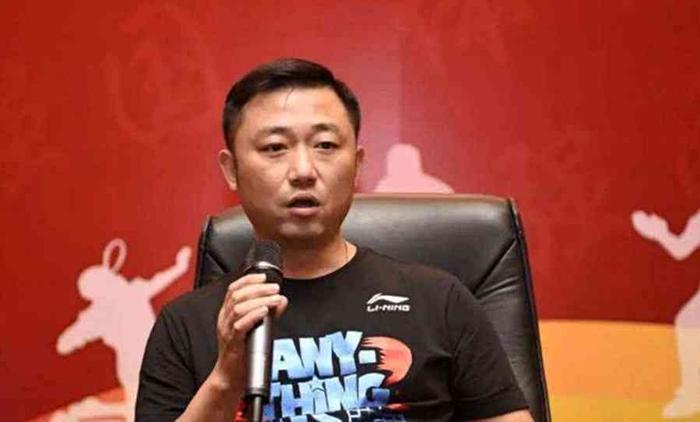 前国乒冠军阎森,曾因意外车祸无奈退役,而今生活很低调