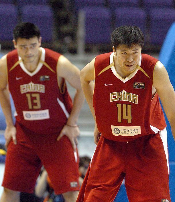 天赋!国际篮联盛赞男篮悍将!身高2米09臂展达2米20!